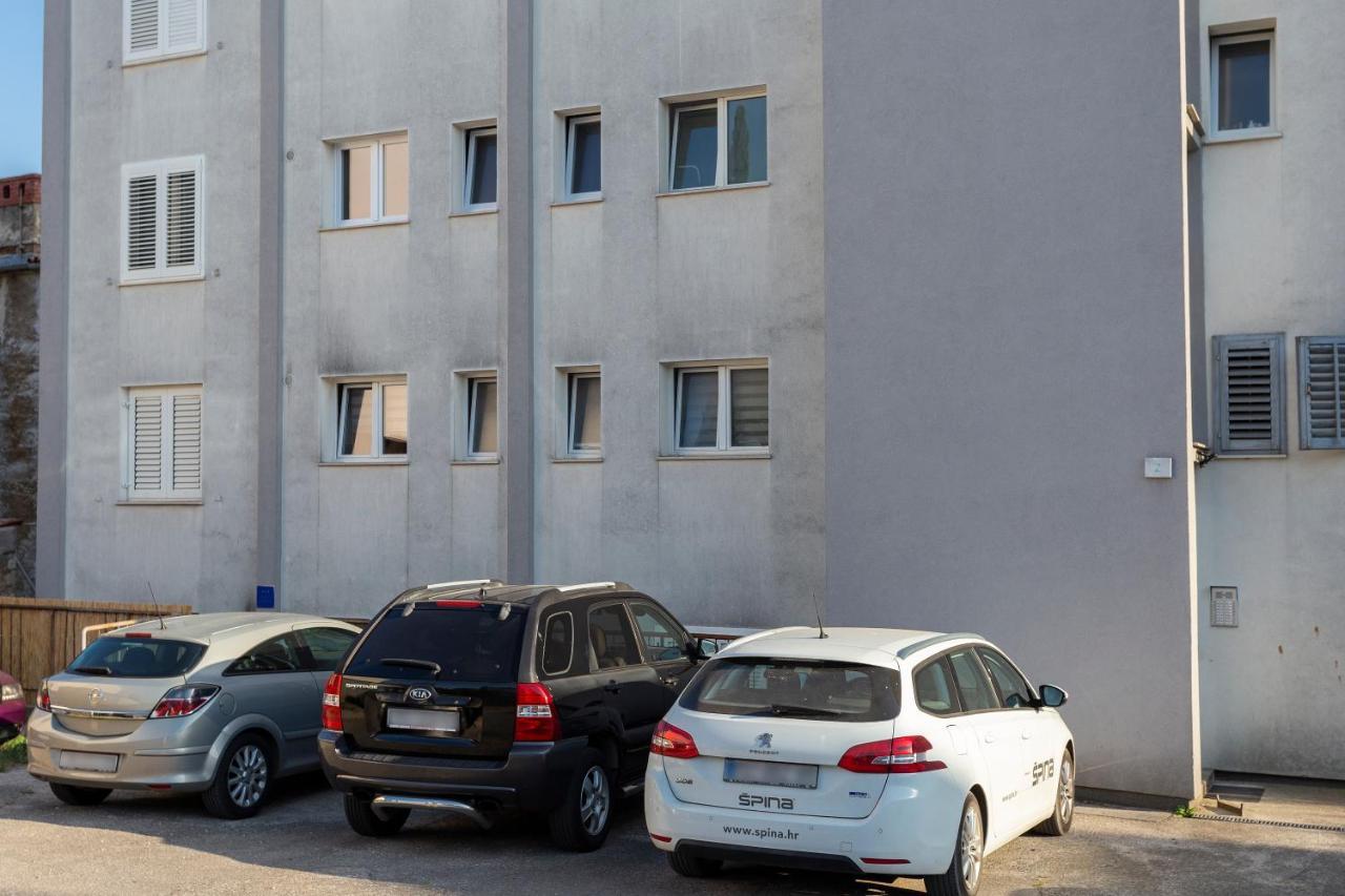 Apartman Izis Centar Pule Pula Exterior photo
