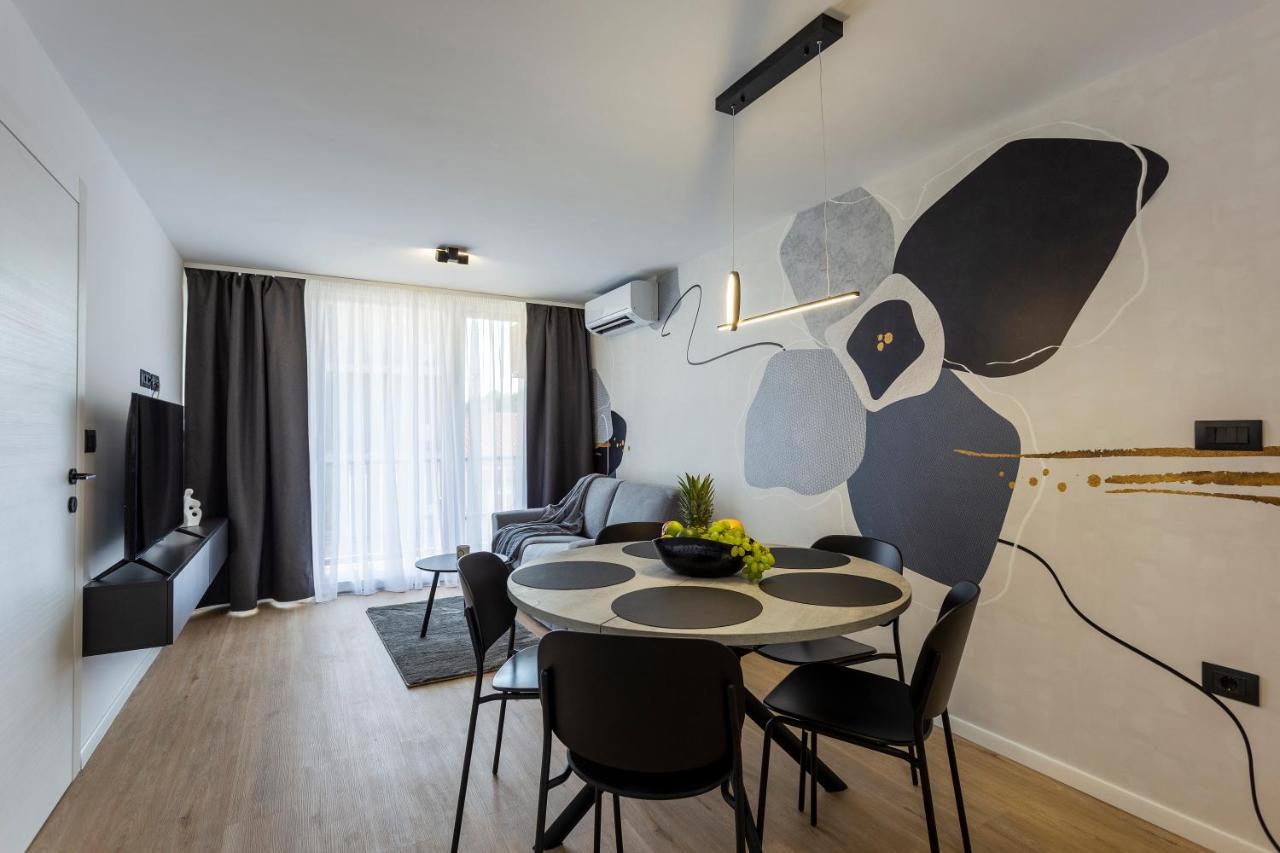 Apartman Izis Centar Pule Pula Exterior photo